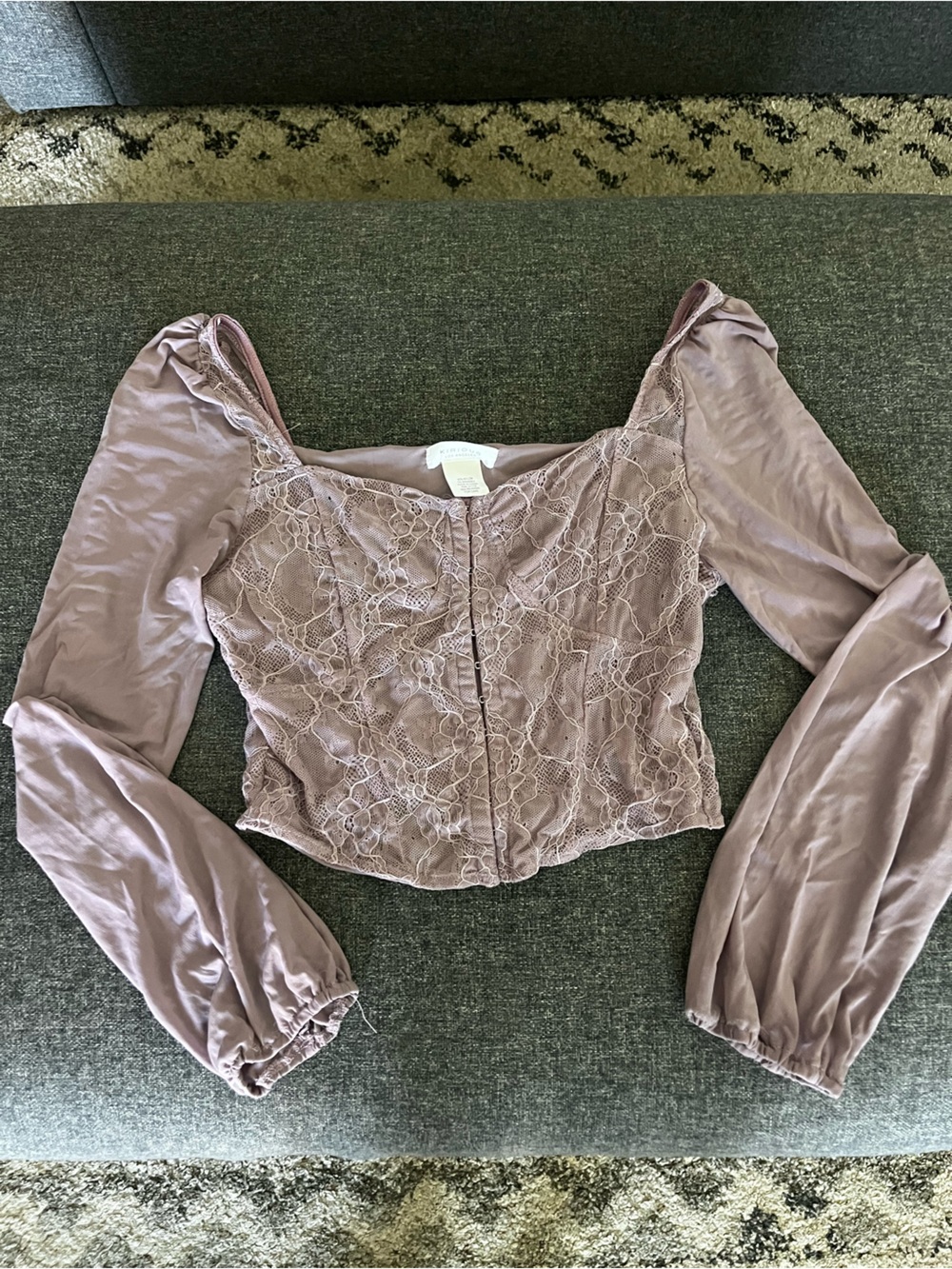 Lace Bodice Crop Blouse in Mauve